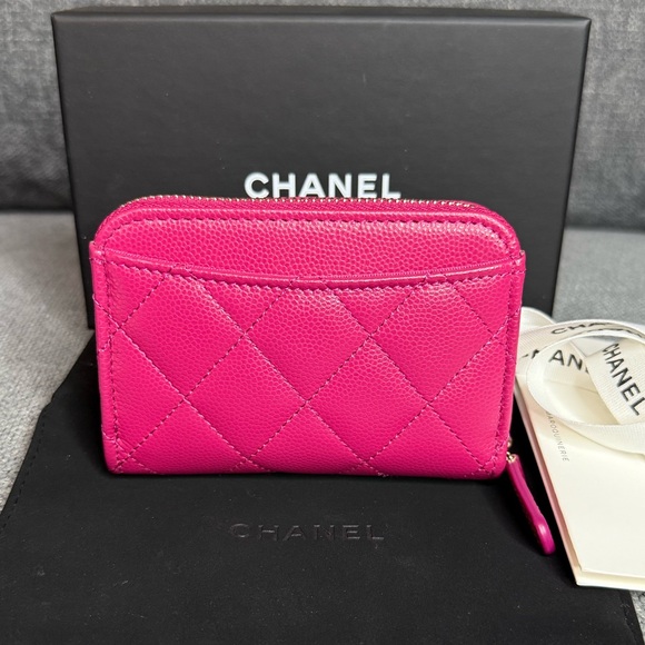 CHANEL CC Zippy Caviar Small Card Wallet RASPBERRY - Picture 2 of 11